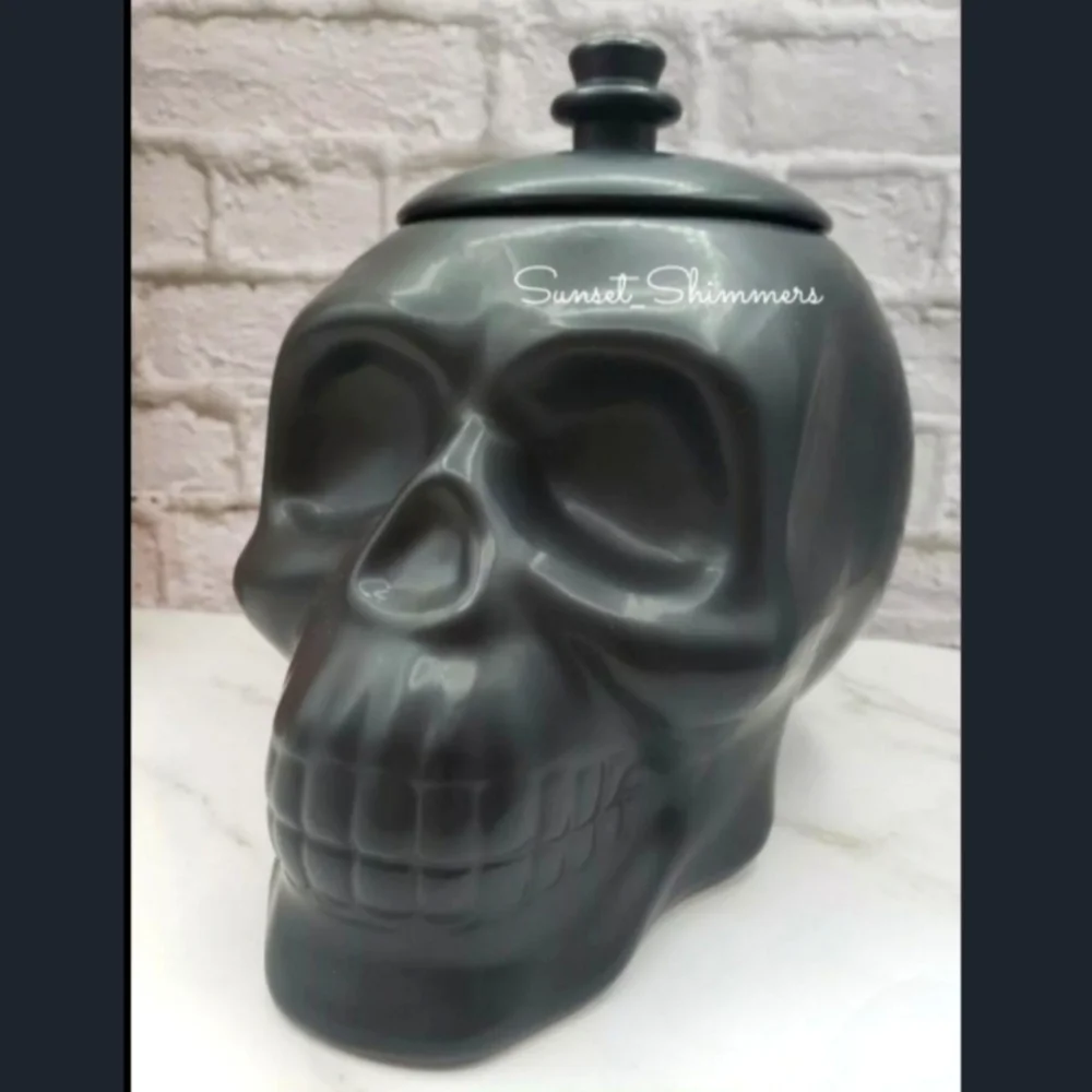 New Goth Matte Black Skull Cookie Jar Canister Halloween Skeleton Gothic New